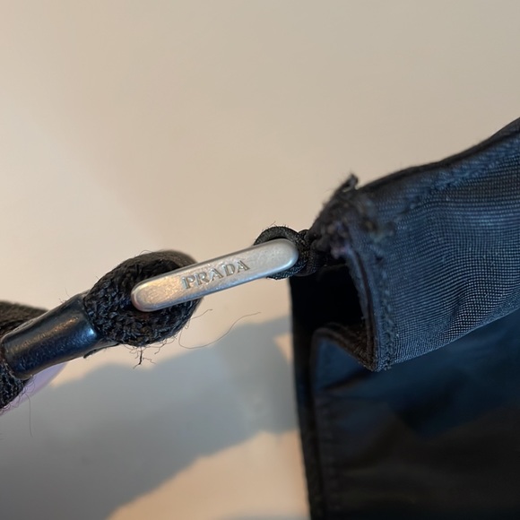 Authentic Vintage Prada Black Tessuto Crossbody Bag🖤 - Picture 8 of 10